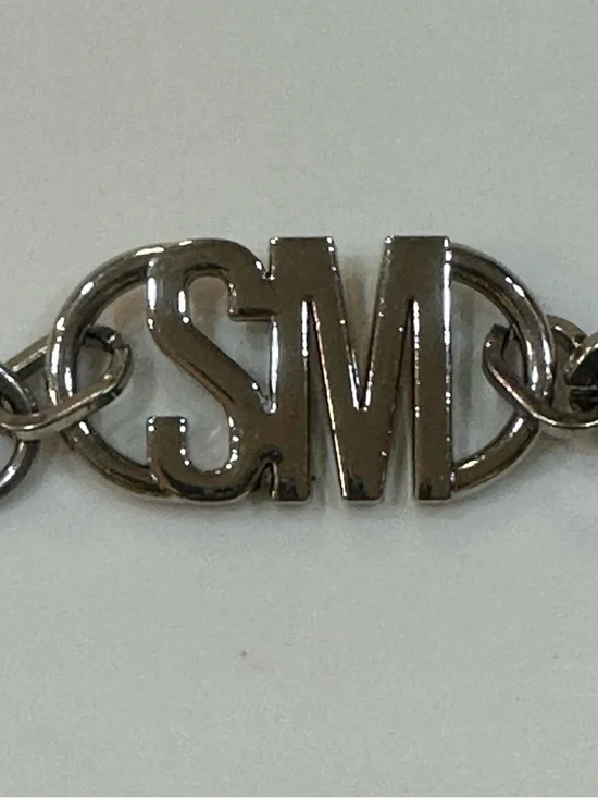 Steve Madden Silver Tone Heavy Chain Belt | Logo Medallion  Adjustable to 44”L - Picture 4 of 8